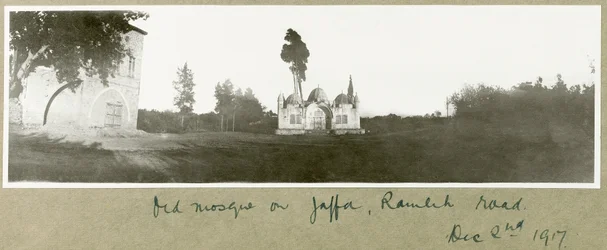 Old mosque on Ramleh Road, Jaffa, 2nd December 1917